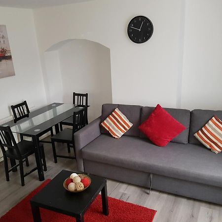 Barnfield Place Edgware Esterno foto