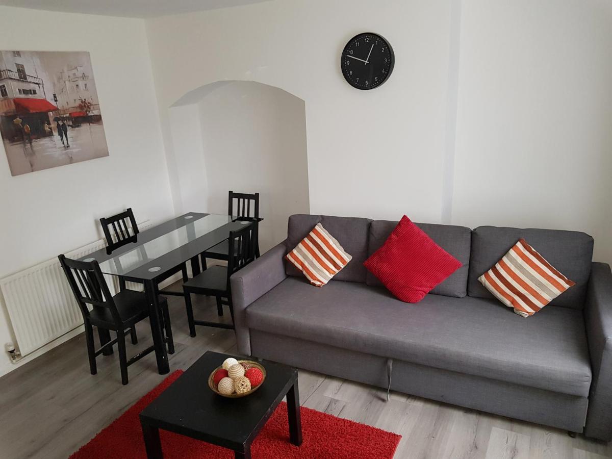 Barnfield Place Edgware Esterno foto