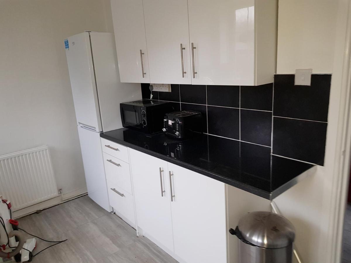 Appartamento Barnfield Place Edgware Esterno foto